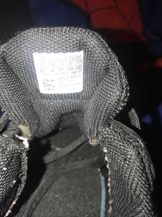 vand adidas marimea 39