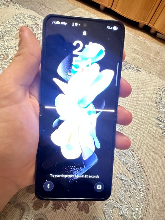 Samsung z flip 4 8/256