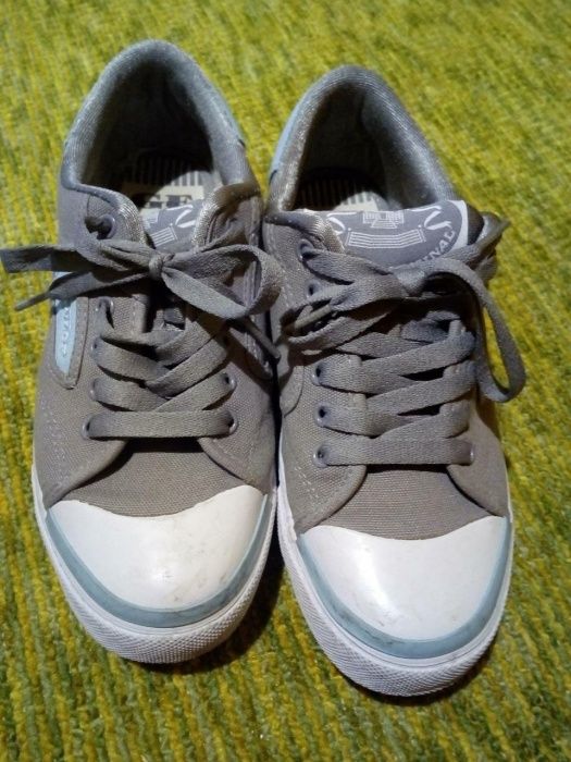 Дамски кецове Dunlop