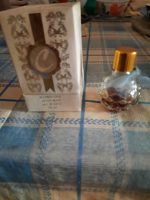 Духи Camelia и др. ретро запахи