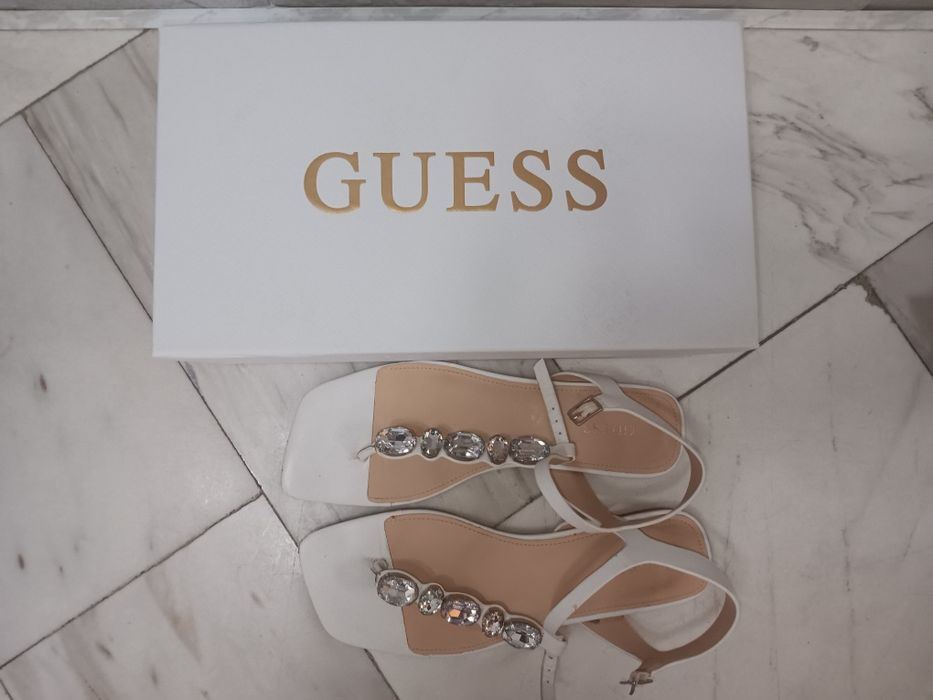 Сандали Guess Sefora 38 номер