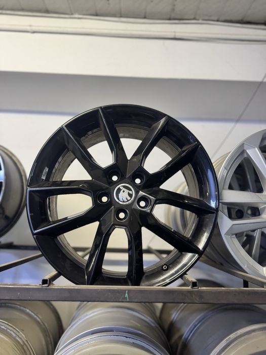 Jante Originale Skoda R18 ,  Karoq, Kodiaq, Octavia , Superb , Stare impecabila !