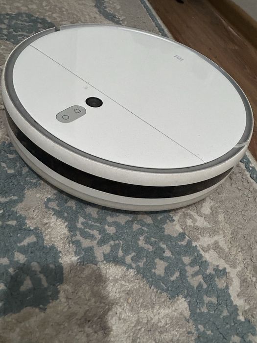 Продам робот пылесос