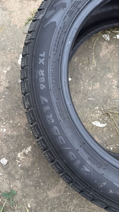 Комплект зимних шин 215/55/17