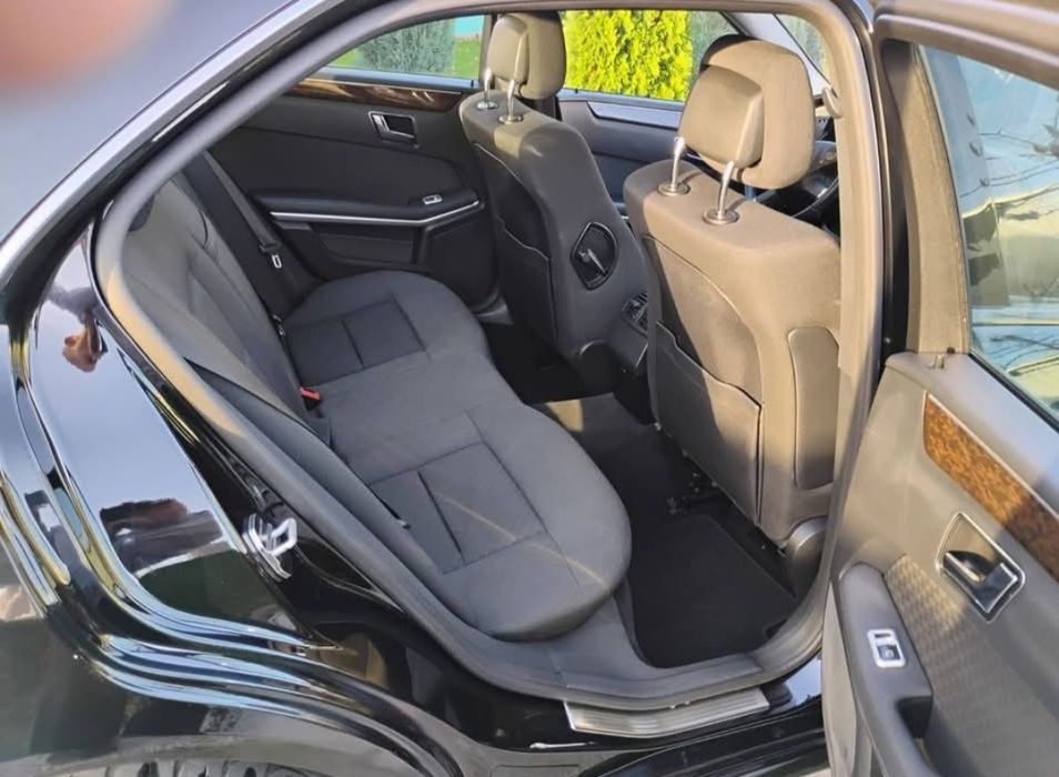 Мерцедес Е класа 2.0 Дизел ръчна кутия