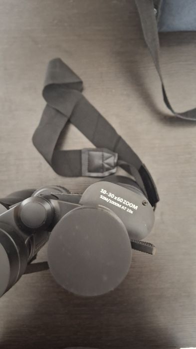 Бинокъл 10-30×60 ZOOM 52m/1000m at 10x