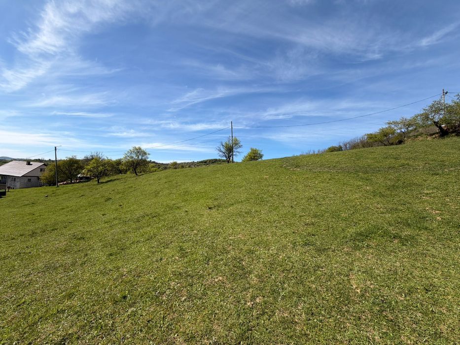 Vând teren cu vedere panoramică – Năsăud