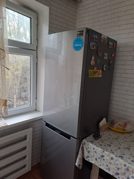 Холодильник Samsung