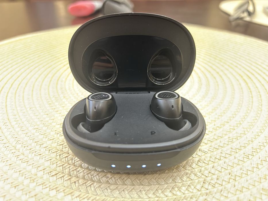 наушники JBL Free II