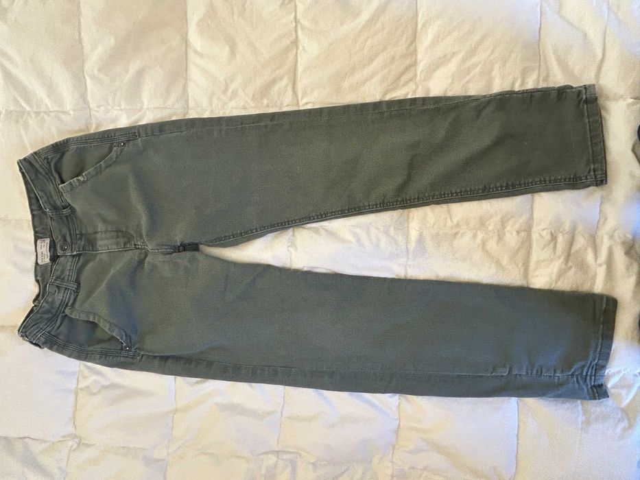 Брюки ZARA цвета хаки в отличном состоянии