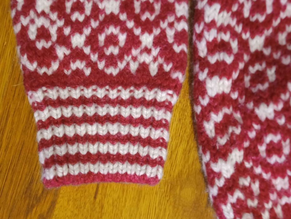 Норвежки вълнен пуловер Унисекс