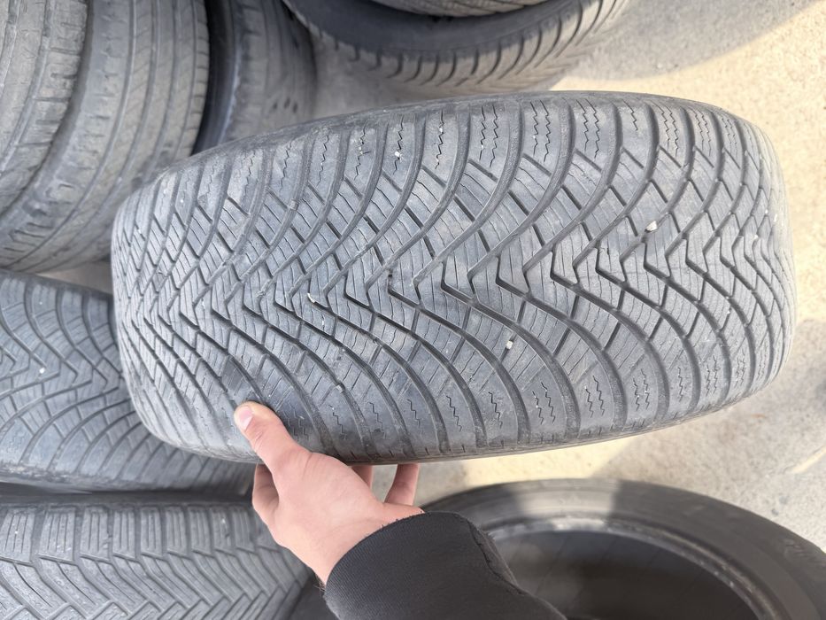 Продавам комплект 4 броя гуми 225/55 R16.