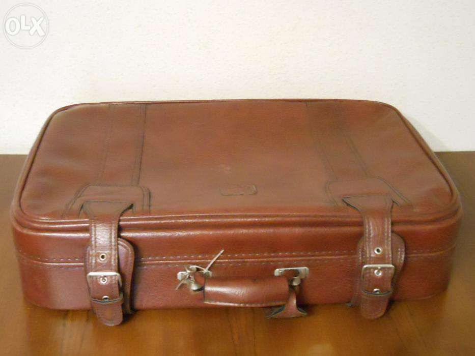 Geamantan-troller PIM SIBIU, mare, 72x48x22 cm, cu roti, impecabil