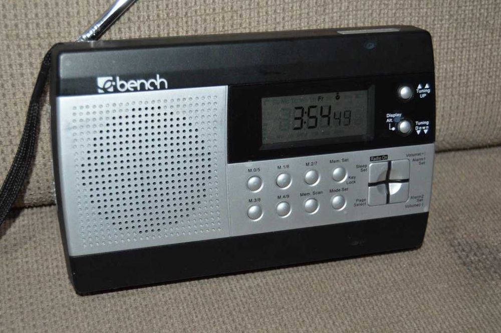 Radio portabil BENCH KH2026 cu 4 lungimi de unda
