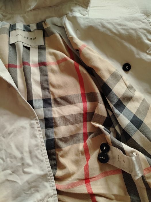 Тренч малышке Burberry. И пальто