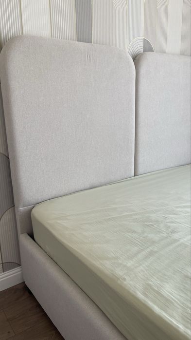 Кровать с МАТРАСОМ 160х200