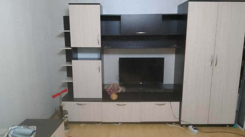 продам стенку в гостиную