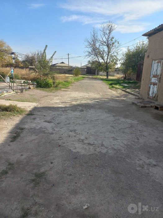 Ташкентдан Охангарон туман Галакудукда  1 гектар 18 соток ер сотилади