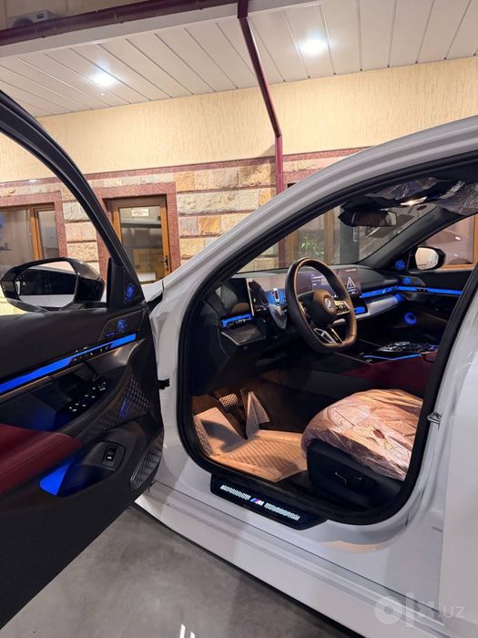 BMW i5 35 L bez probeg