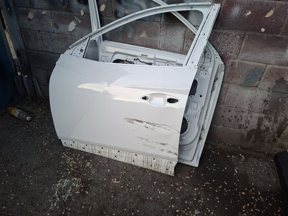Дверь Hyundai Tucson nx4