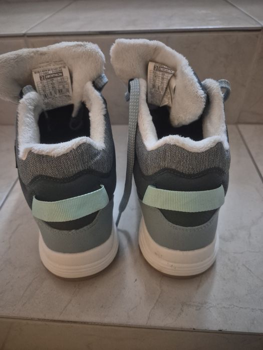 Дамски туристически обувки