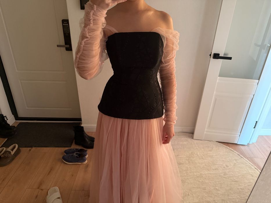 Платье с корсетом