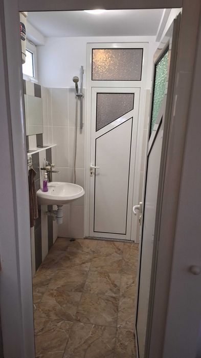 Дава се под наем Офис в Варна, Център - 47 кв.м за 493.68 € - Снимка #5