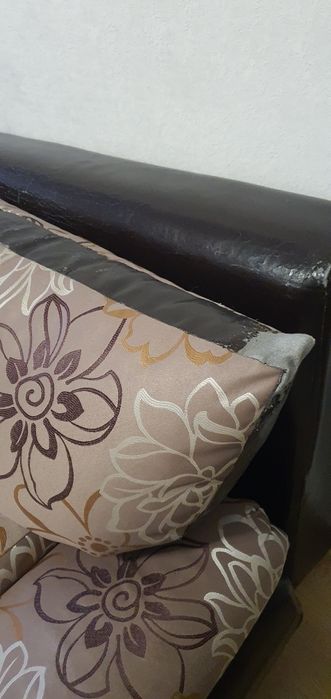 Продам диван-тахта