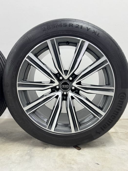 Jante Audi Q8 SQ8 R21 Originale Continental de vara 44/2024 99%