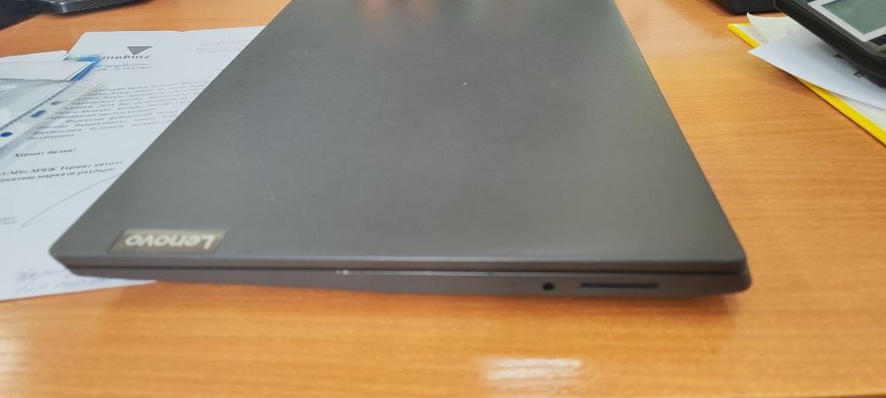 Noutbook  Lenovo holati a'lo. 3 mln so'm