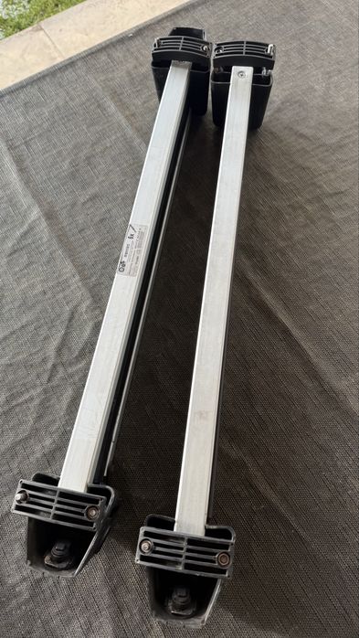 Suporti auto  6 schiuri pentru bare transversale