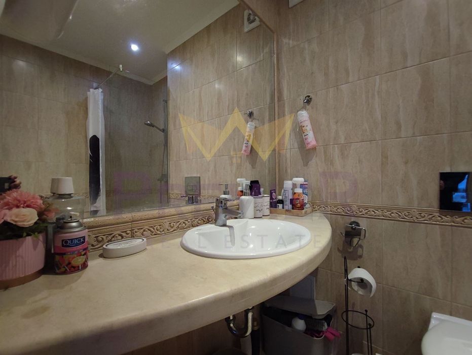 Продава се Двустаен апартамент в Варна, Аспарухово - 75 кв.м за 2067 €/кв.м - Снимка #7