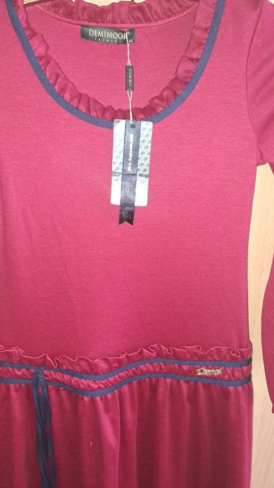 Продам  платье новое