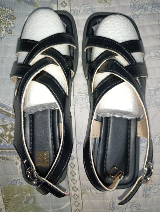 Новые размер 38,длина по стельке 24 см