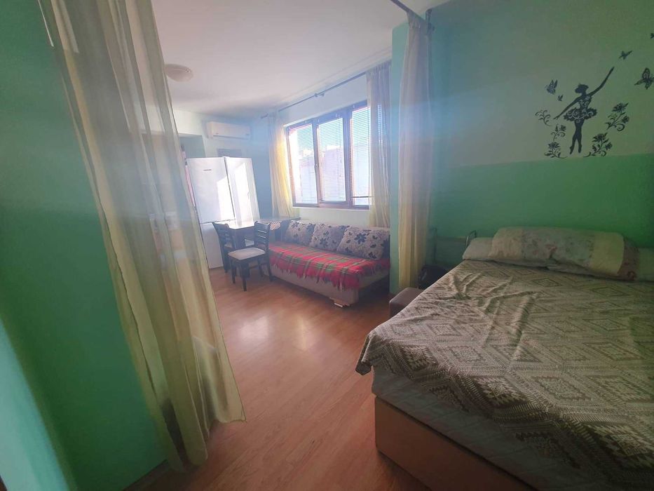 Дава се под наем Едностаен апартамент в Бургас, Сарафово - 38 кв.м за 91.8 € - Снимка #3