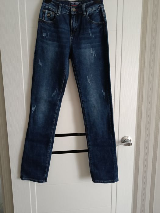 Продам джинсы женские