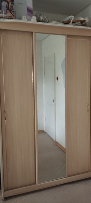Продам шифонер с зеркалом
