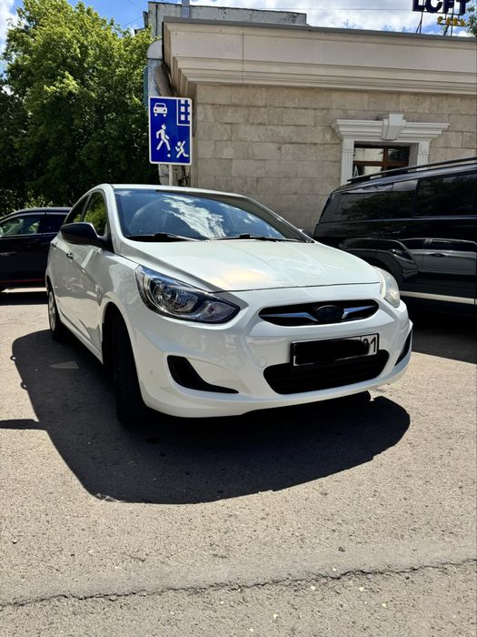 Продаю hyundai accent 2014