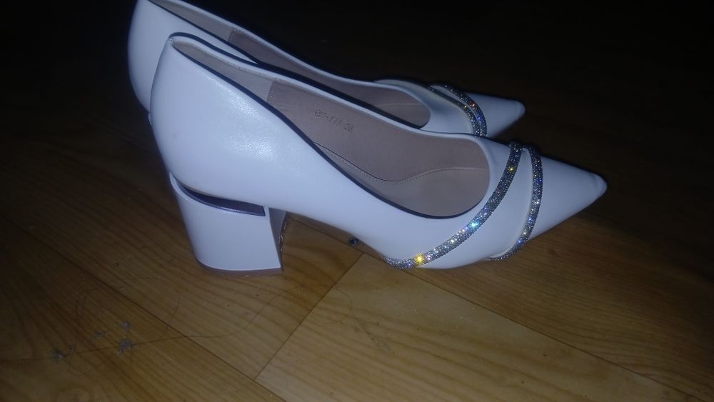 Продам обувь кра