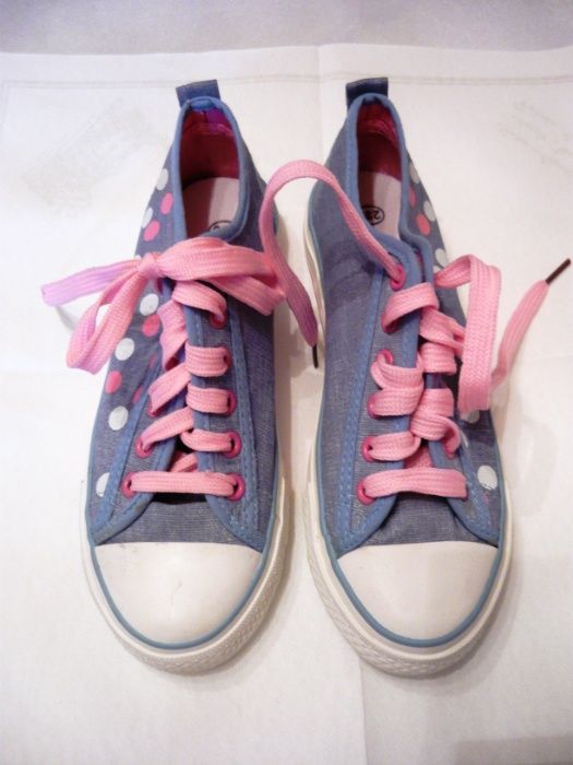 Vand pantofi sport, noi, marimea 36