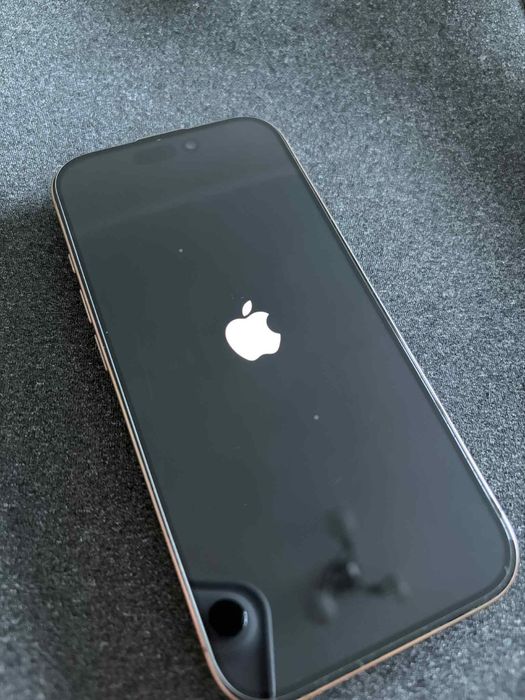 Продавам: Apple iPhone 16 Pro 128GB Desert Titanium ГАРАНЦИЯ