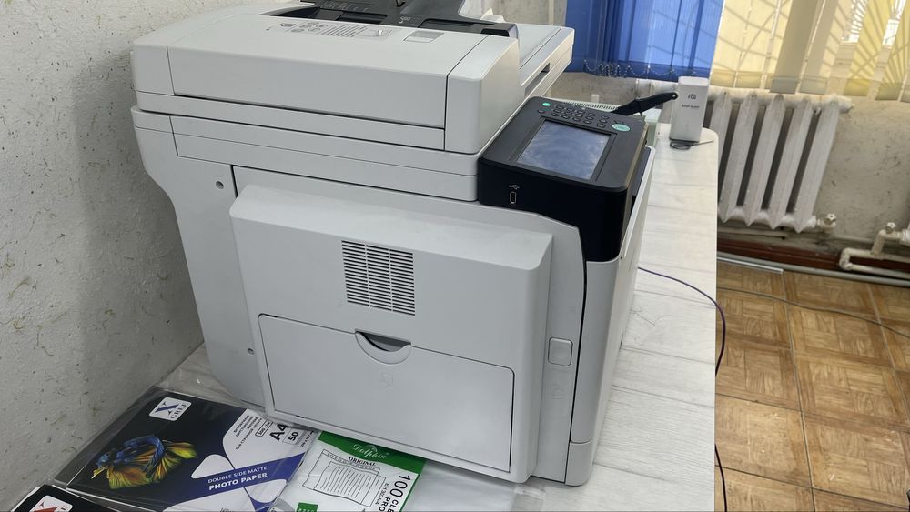 Продается принтер Canoni 2425I