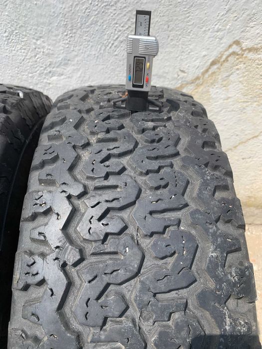 Jante Jeep Cherokee 15'' - cauciucuri offroad 31-10,5-15