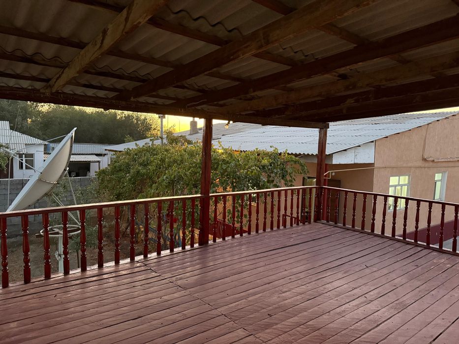 Тез арада жер уй сатылады.