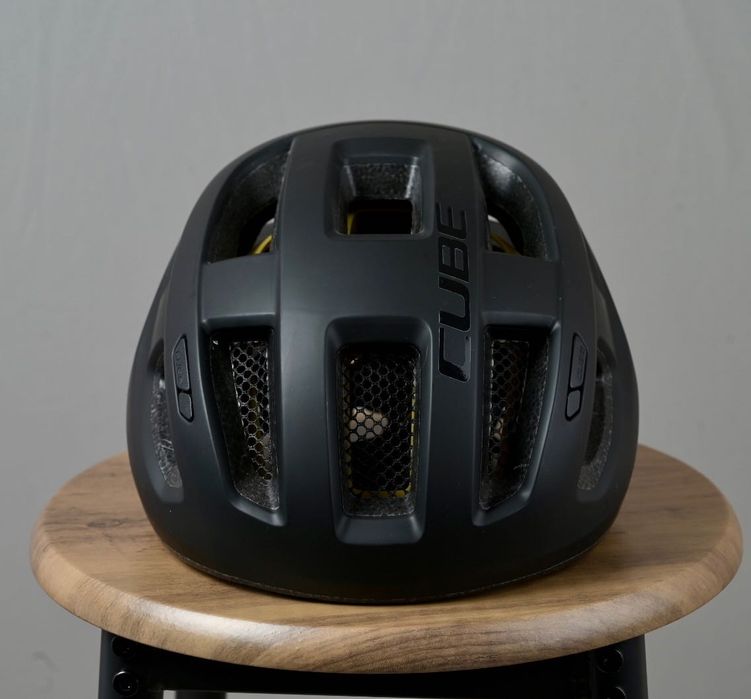 Каска за велосипед CUBE FLEET BLACK