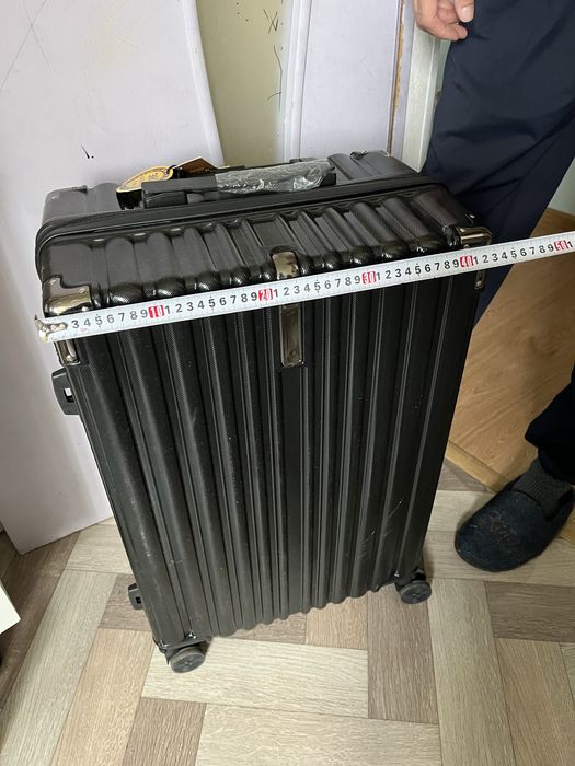 Чемодан на колесах