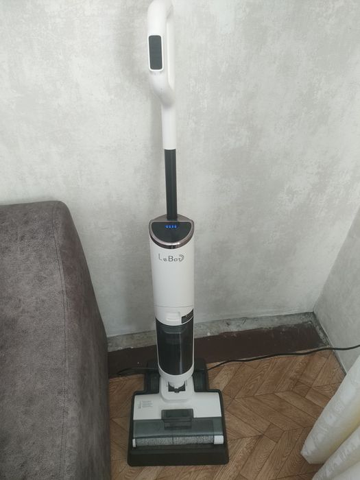 Продам пылесос Lebot