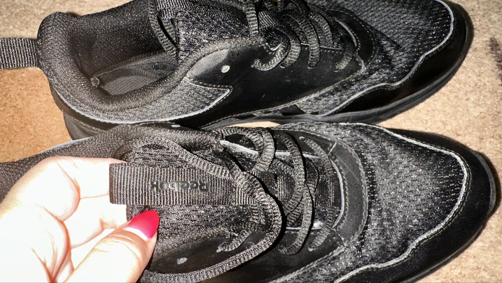 Маратонки, носени няколко пъти  Reebok