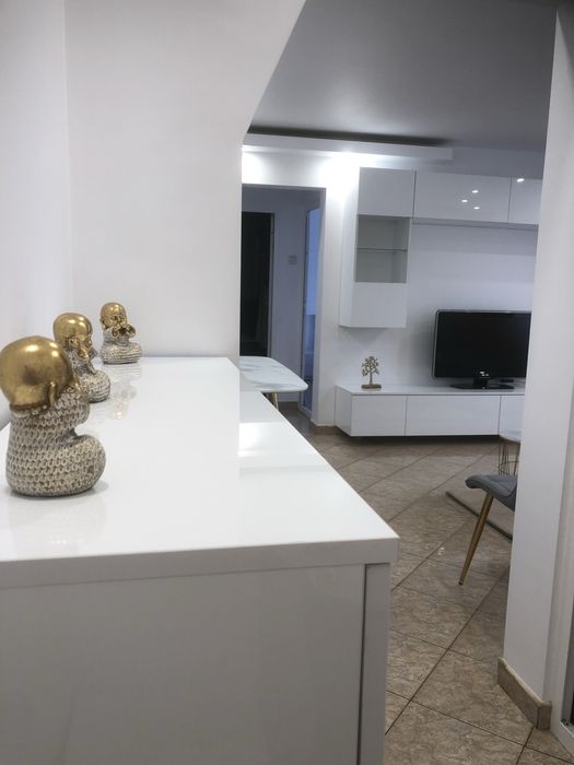 Inchiriez apartament Tomis Nord Aleea hortensiei