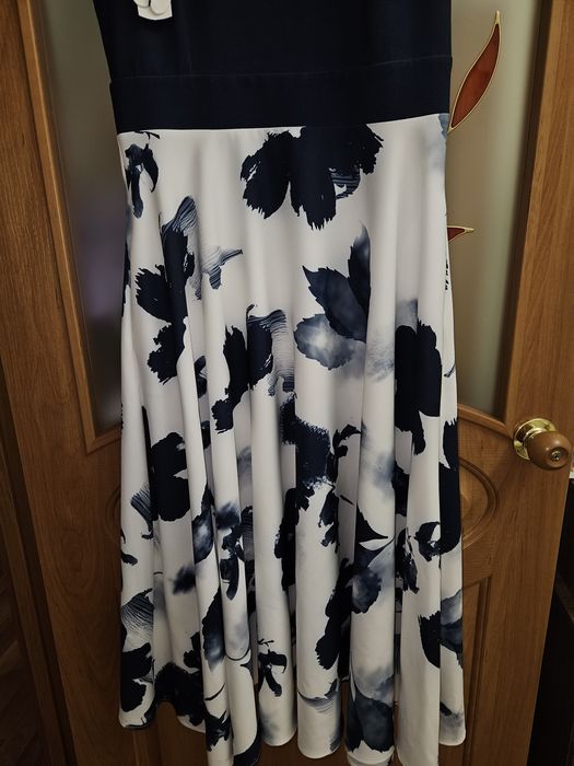 Вечернее платье с цветочным узором